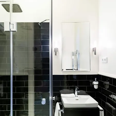 Broadway Διαμέρισμα *