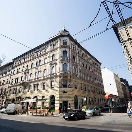 Broadway * Budapeszt