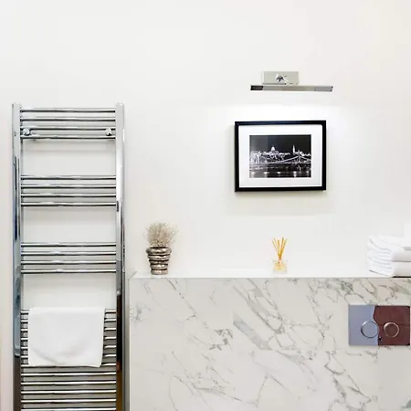 Broadway Apartment Budapest