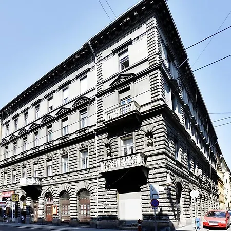 Apartment Broadway Budapest